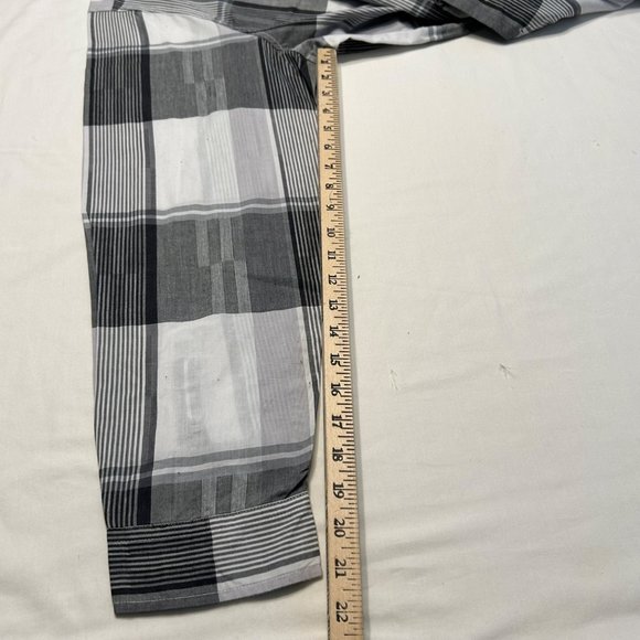 Rocawear Men Button Up Shirt Stripped Long Sleeve Plaid Dressy - Picture 9 of 12